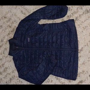 Patagonia women’s light puffer jacket